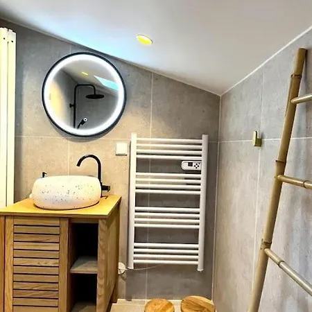 Bella Casa - New Full House For 3 W Ac, Wi-fi & Terrasses Appartamento